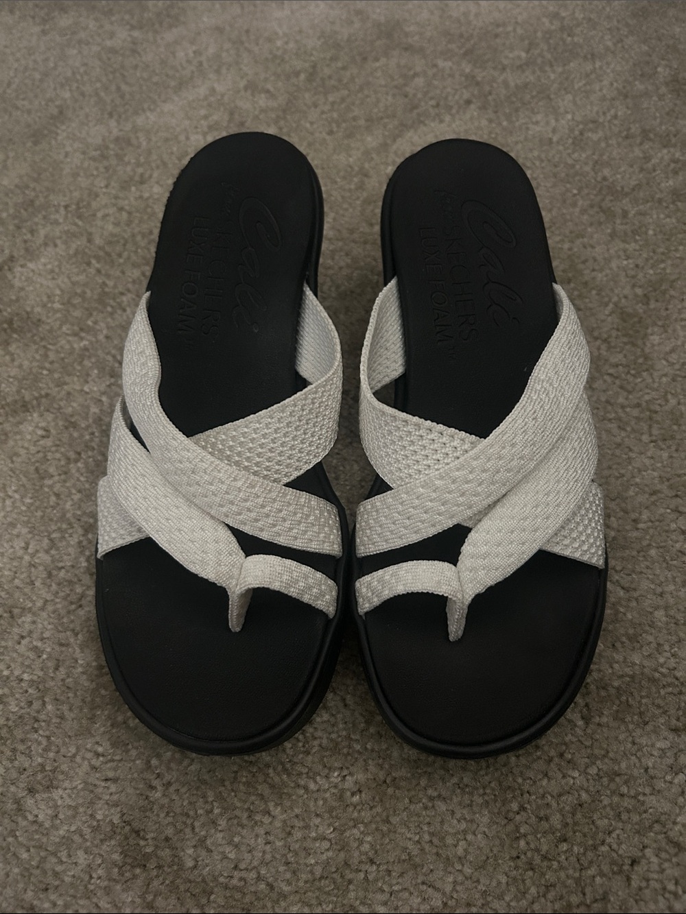 Sketchers Cali Luxe foam sandals 7